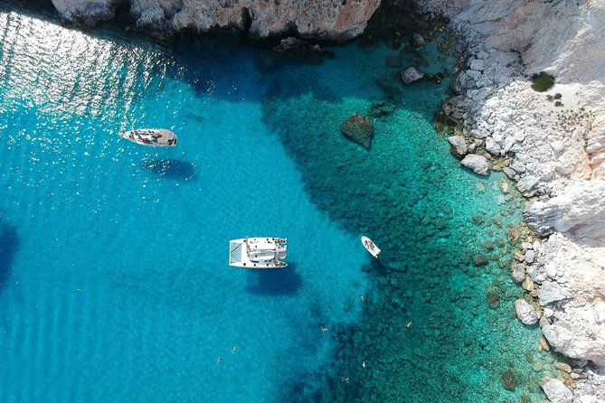 Best of Milos and Poliegos Catamaran snorkelling Cruise with BBQ - Food and Open Bar: Homemade Greek Tapas All Day