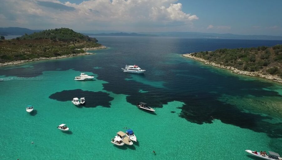 Chalkidiki: Blue Lagoon & Ammouliani Island Cruise & Lunch - The cruise vibe: part sea safari, part Greek beach day