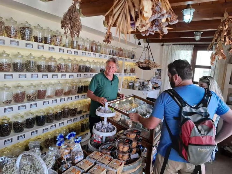 Chania: E-Bike City Highlights Tour - Armenis Knives New Generation: craftsmanship you can see close up
