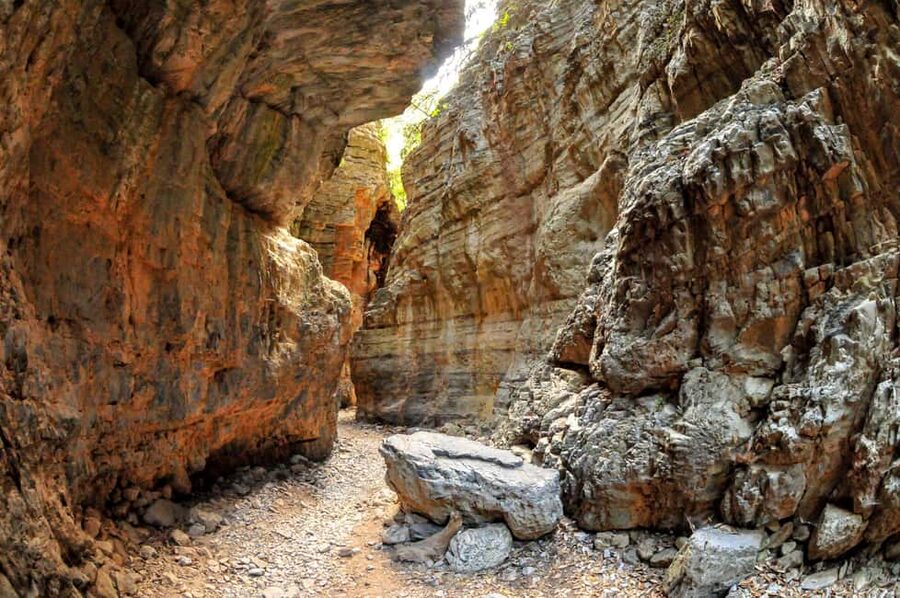 Chania: Imbros Gorge Hiking Tour & Beach Relaxation - Imbros Gorge on the E4 Trail: The 7 km Walk With 300-Meter Walls