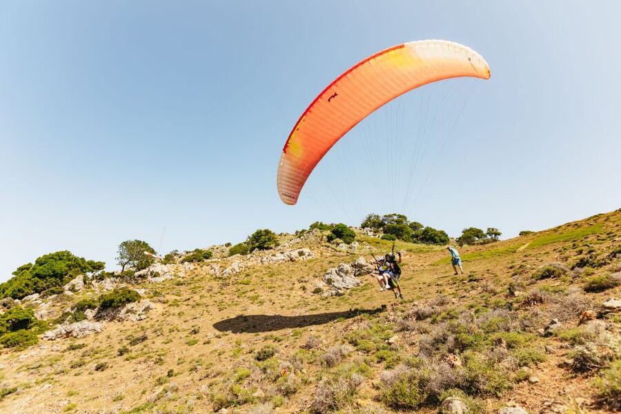 Chania: Tandem Paragliding Flight in Crete - Tandem paragliding from Chania: the easy way to try flying