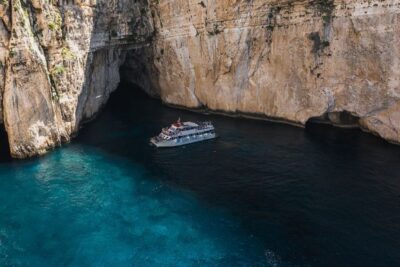 Corfu/Benitses/Lefkimmi: Paxos, Antipaxos, & Caves Cruise