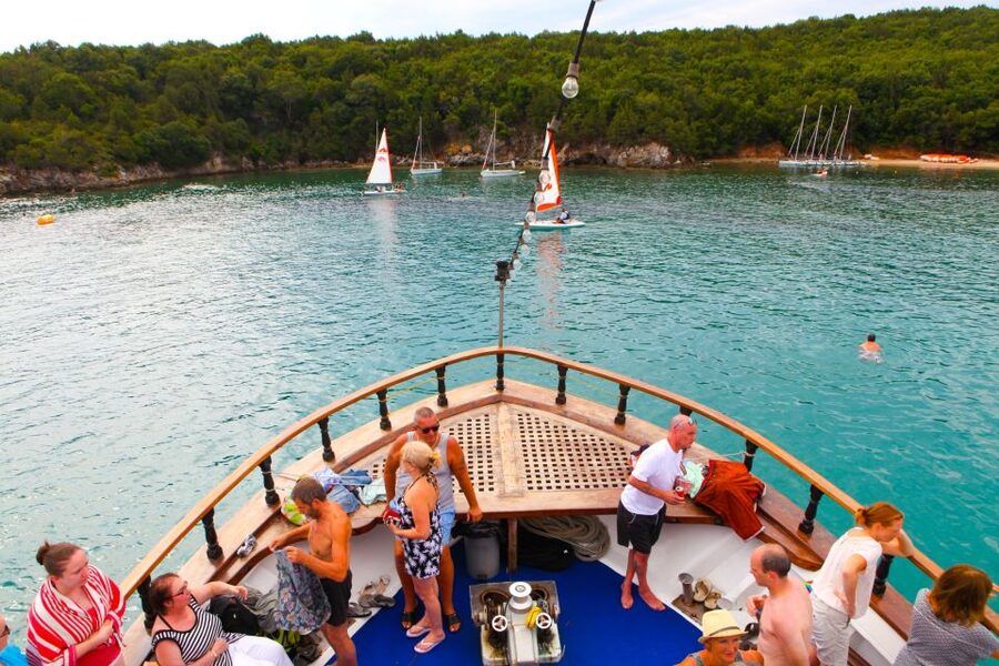 Corfu: Day Cruise to the Blue Lagoon with Visit to Syvota - First stop, Papanikolis cave: mostly photos, so bring the right mindset