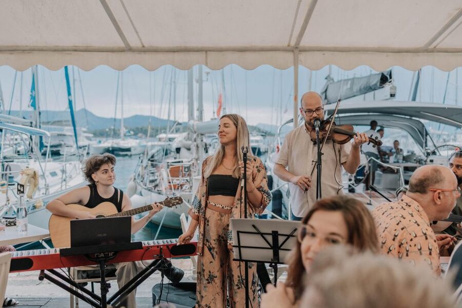 Corfu: Music Stories of a Corfiot Experience at the Marina - What the night’s flow feels like, from doors open to last song