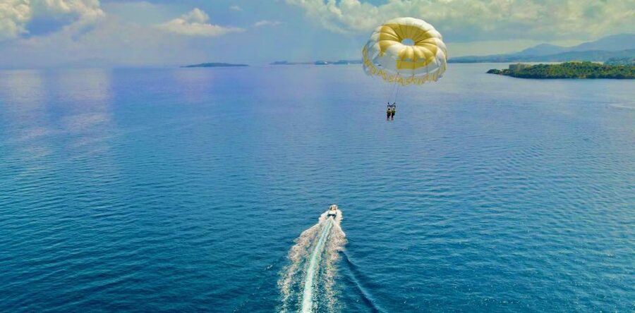 Corfu: Parasailing Adventure Near Corfu Town - Your 10-minute flight: tandem or solo, and how it actually feels