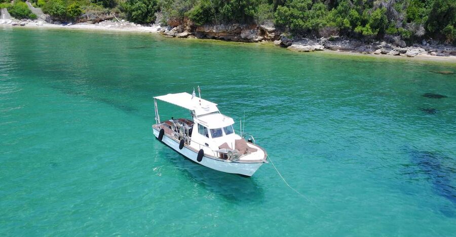 Corfu: Private Boat Tour - Mon Repos, Kardaki, Vlacherena Monastery, Mouse Island