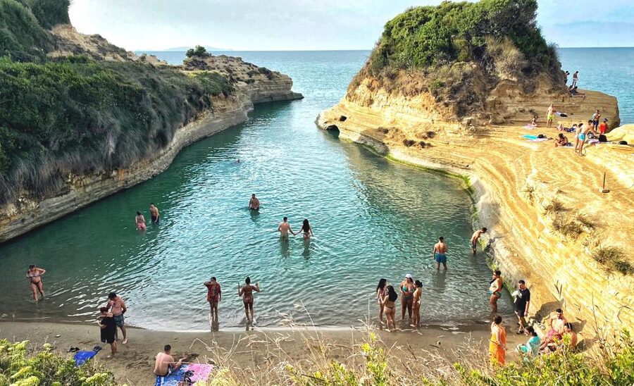 Corfu: Shore & Shared Tour – Kassiopi & Canal d’Amour - Air-conditioned coach, English guidance, and guides who manage the day well