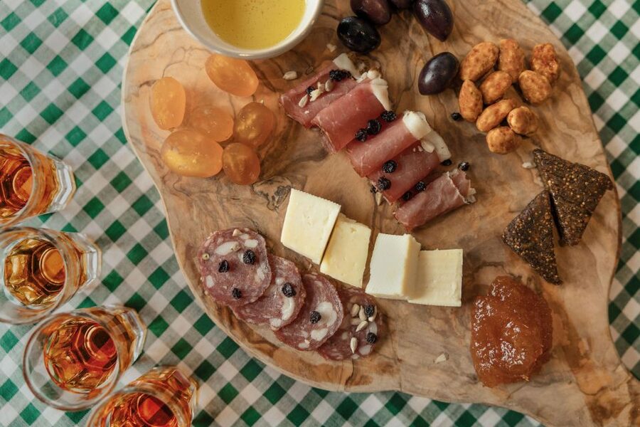 Corfu: The most famous Corfiot Products in one Tasting - Meze-Style Portions and Bottled Water Keep It Manageable