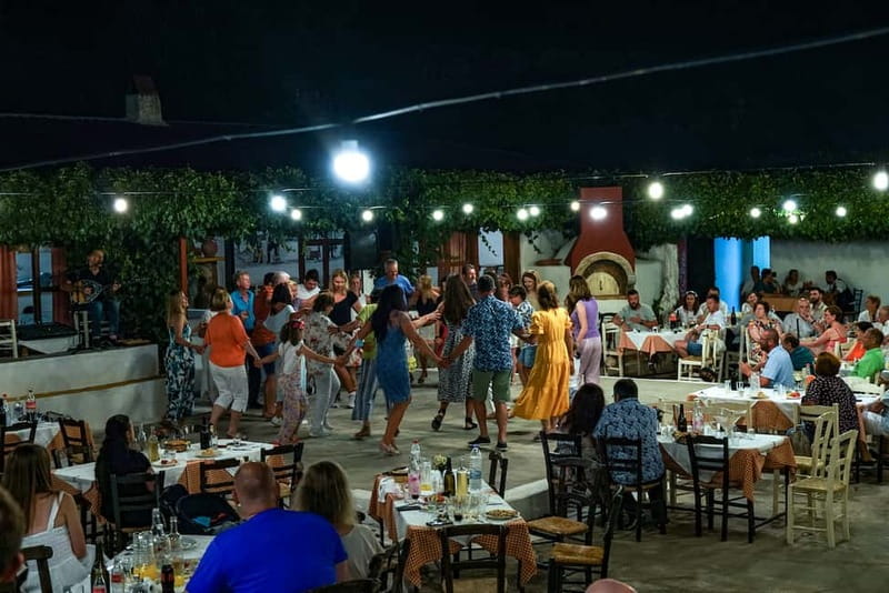 Cretan Night: Dinner & Live Show at Pano Karouzanos Village - The heart of the night: the Nikos Tsagarakis live dance show