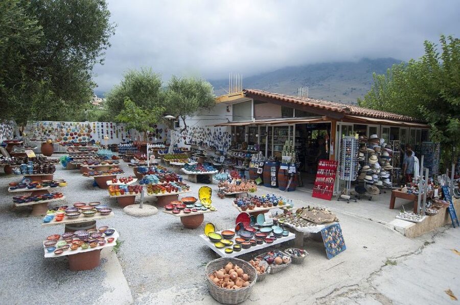 Crete: Chania, Lake Kournas and Rethymno Tour - Lake Kournas: The Only Freshwater Lake on Crete, With a Swim Option