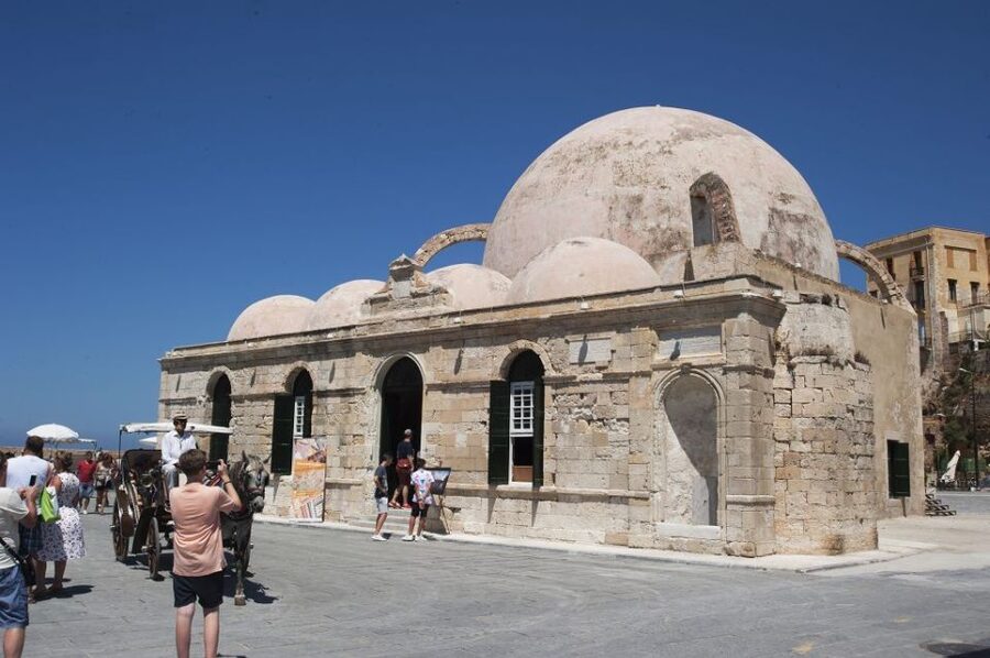 Crete: Chania, Lake Kournas and Rethymno Tour - Price and Logistics: Real Value Depends on Your Pickup Spot