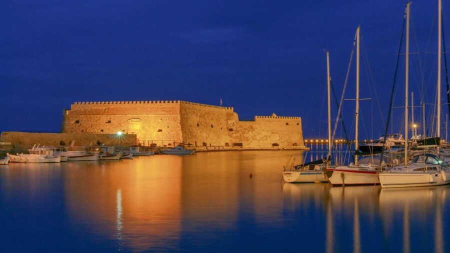 Crete: Knossos E-Ticket with Audio Guide & Optional Museum - After Knossos: self-guided Heraklion city audio, Morosini Fountain and Koules