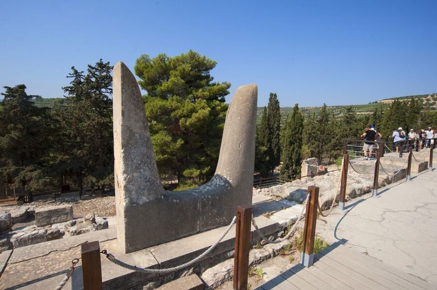 Crete: Knossos Palace and Lassithi Plateau Day Tour - Lassithi Plateau and Knossos in one 12-hour hit