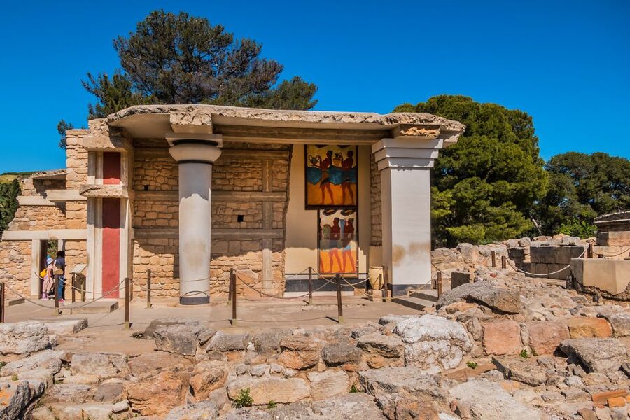 Crete: Knossos Palace Entry Ticket with Optional Audio Guide - Phone E-Ticket Entry for Knossos, Plus a Heraklion Audio Bonus