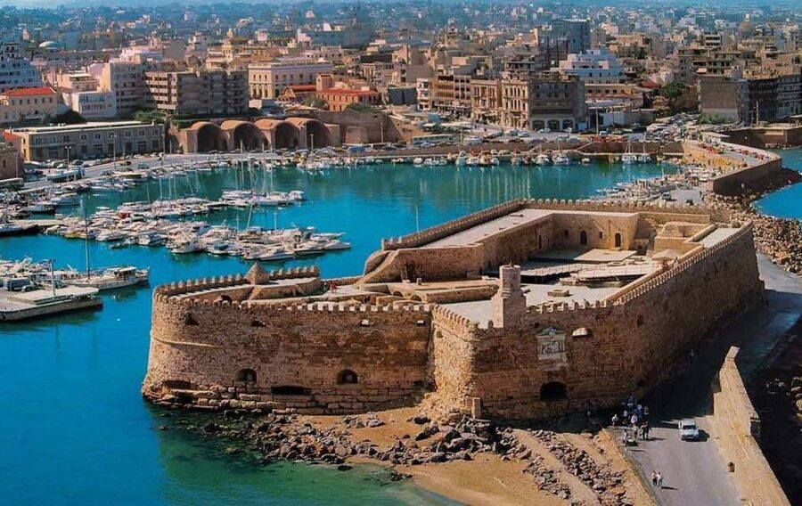 Crete: Knossos Palace, Heraklion City, Market Guided Tour - The Heraklion market block: shopping, snacks, and crafts