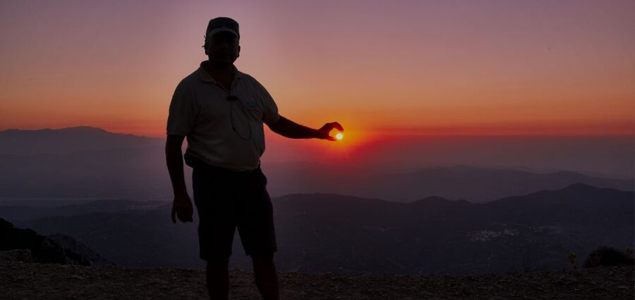 Crete: Land Rover Safari with Sunset Viewing, Dinner, & Wine - From your hotel to the hills: the start of the evening