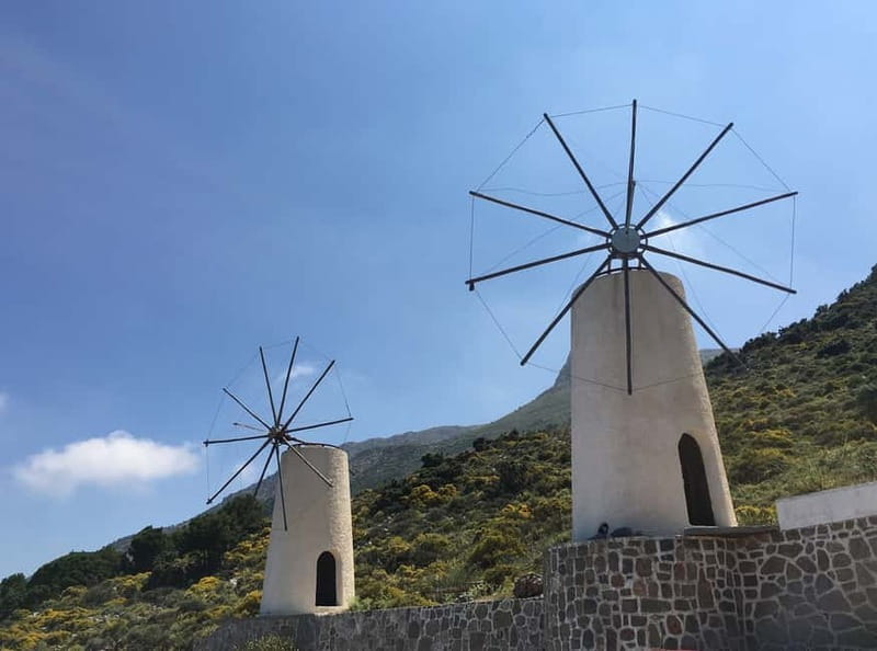 Crete: Lasithi Plateau and Knossos Palace Day Tour - Kera Kardiotissa Monastery: fortress walls and the Mary icon