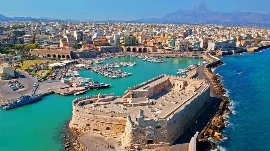 Crete: Private Tour with Classic Mercedes/ Choose a Daytrip - Why a classic Mercedes daytrip feels different in Crete