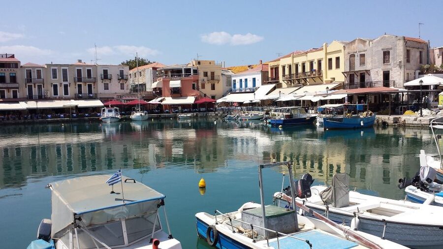 Crete: Rethimno, Chania, and Kournas Lake Day Trip - Rethimno old town in 90 minutes: alleys, minarets, and forts