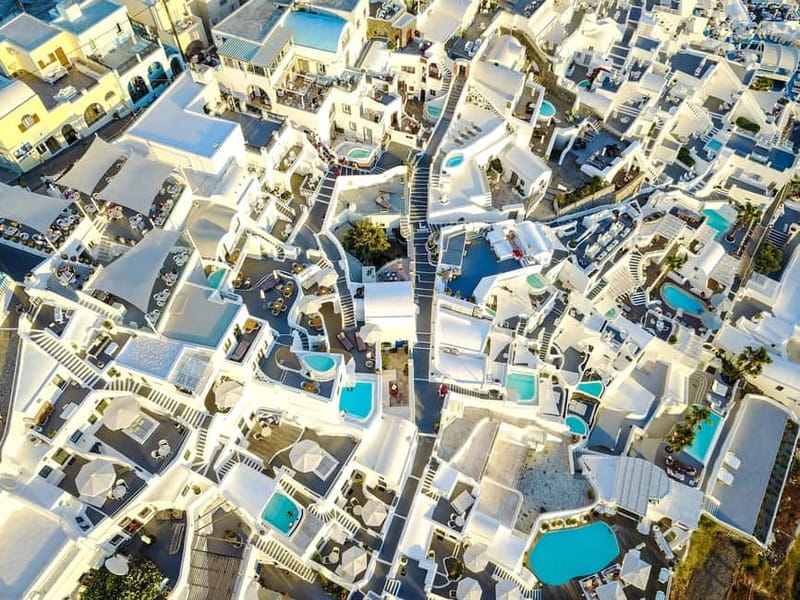 Crete: Santorini Day Trip with Fast Ferry Cruise - The bus tour across Santorini: what you learn in transit
