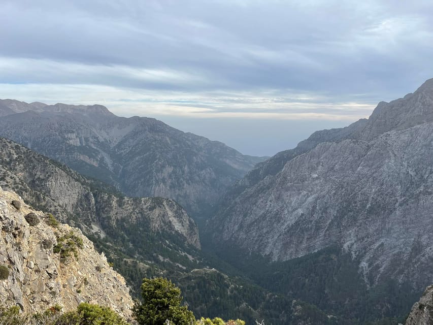 Crete: White Mountains Preserve Day Tour - Deres, the Viewpoint Timing, and the 1350m Payoff