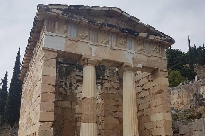 Delphi Guided Small Group Day Tour from Athens - Delphi Ancient Town: the spiritual center meets practical ruins walking
