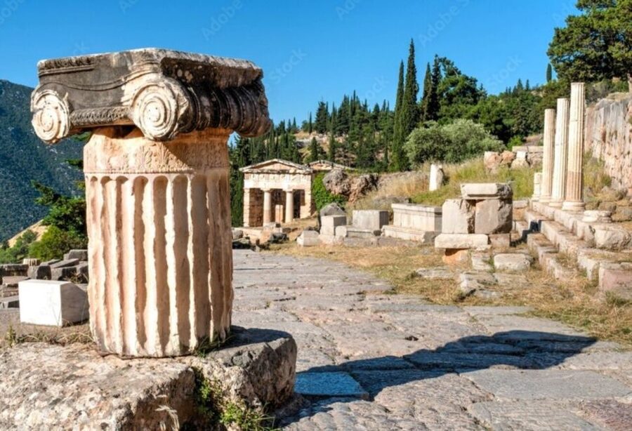Delphi Self-Guided Tour with 3D Models & Audio (No Ticket) - Getting to the site near Livadia, by car, taxi, or bus