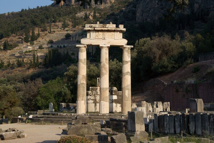 Delphi: Spanish guided one day tour - Key highlights worth your attention
