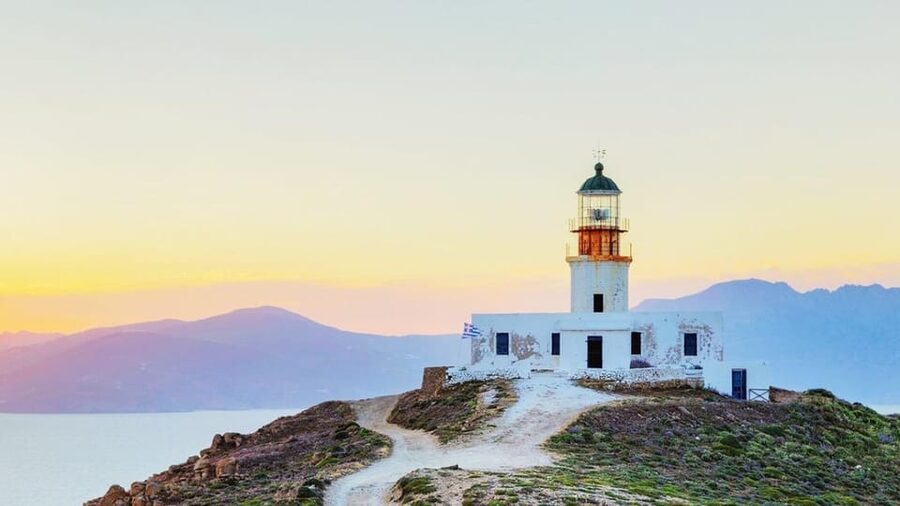 Discover Mykonos Highlights: A 2-Hour Van Adventure - Getting on board smoothly: meeting point, ports, and what to look for