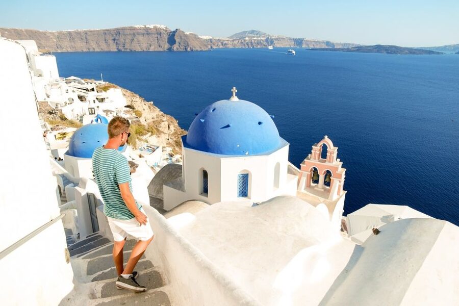 Fira: Traditional Villages Guided Day Trip with Oia Sunset - Traditional Santorini Villages and Emporio’s Medieval Labyrinth