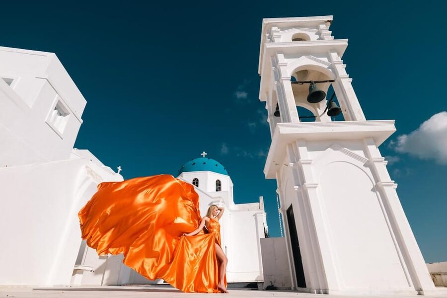 Flying dress Photoshoot in Santorini with Hotel Pickup - Posing help that makes you look natural