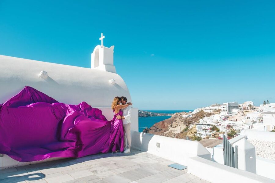 Flying Dress Santorini Photoshoot - Practical tips so your one-hour session goes better