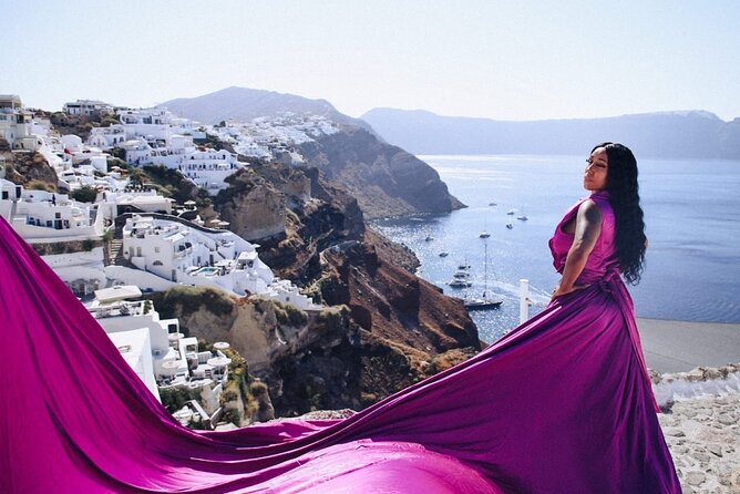 Flying Dress Santorini Photoshoot - Flying Dress Santorini in Oia, with Maria on the camera route