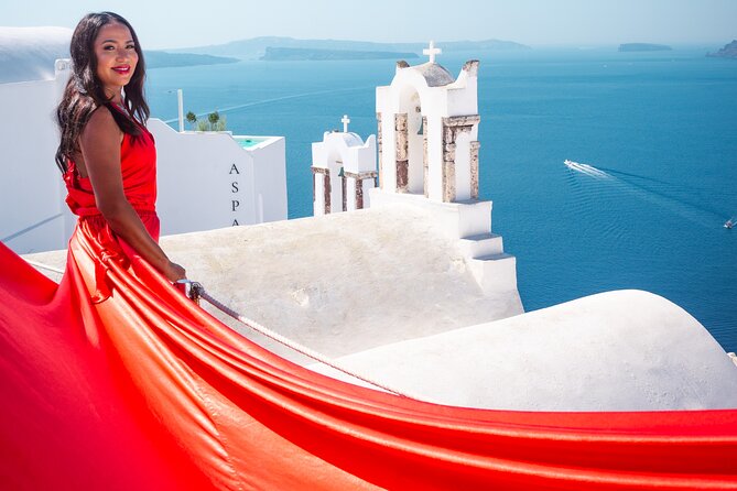 Flying Dress Santorini Photoshoot - Meeting outside the bus stop, and how the 1-hour session is structured