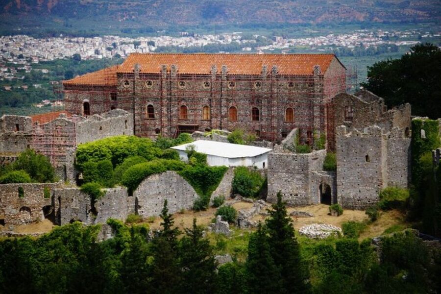 From Athens: Ancient Sparta and Mystras Private Day Trip - Walking the citadel to the palaces: how to pace the ruins