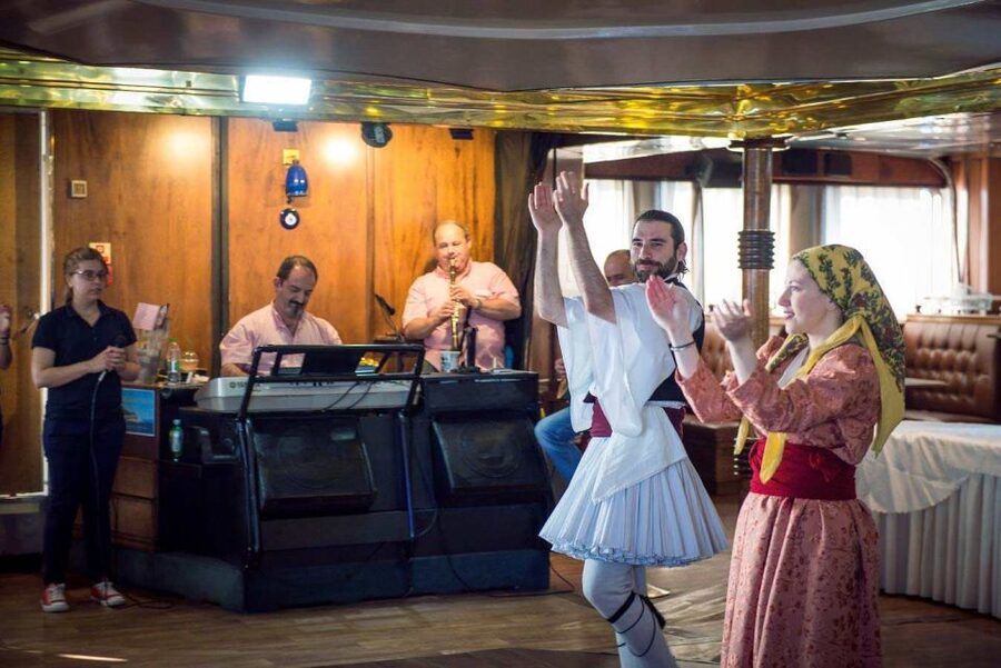 From Athens: Day Cruise to Hydra, Poros & Aegina with Lunch - Optional Tours on Hydra and Aegina, and the Add-On Trap