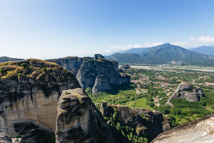 From Athens: Delphi and Meteora 2-Day Guided Tour - Meteora monasteries: how the cliffs change the way you see religion and art
