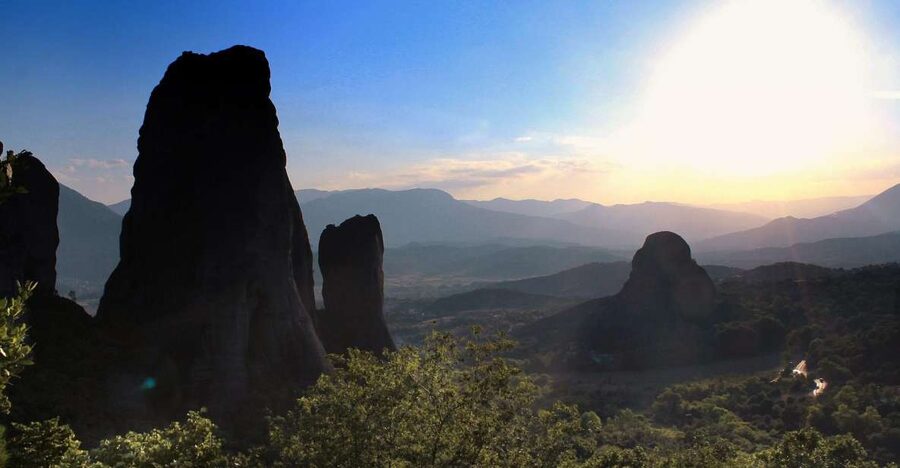 From Athens: Delphi and Meteora 2-Day Tour with Hotel - How this 2-day Athens route feels once you’re on the road