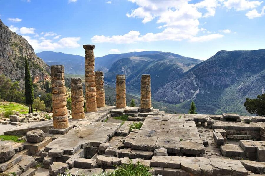 From Athens: Delphi Day Trip with Spanish-Speaking Guide - Delphi Archaeological Museum: Charioteer, Naxian Sphinx, and Other Famous Finds