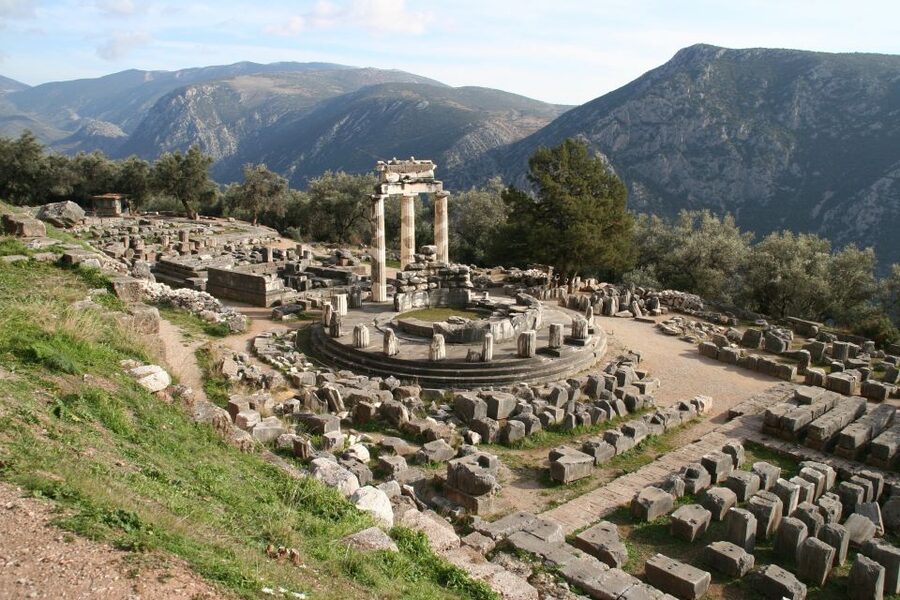 From Athens: Delphi Full Day V.R. Audio Guided Tour - Delphi Archaeological Museum: Where the Pieces Start to Make Sense