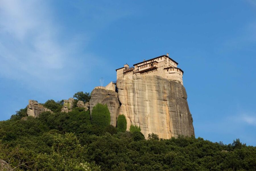 From Athens: Explore Ancient Greece 4-Day Tour - Day 3: A Calmer Morning at Delphi, Then Kalambaka for Meteora Views