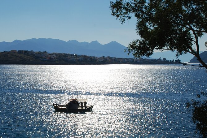 From Athens: Hydra, Poros, and Aegina Day Cruise with Lunch - Poros in about an hour: small town, quick choices, and a clock-tower moment