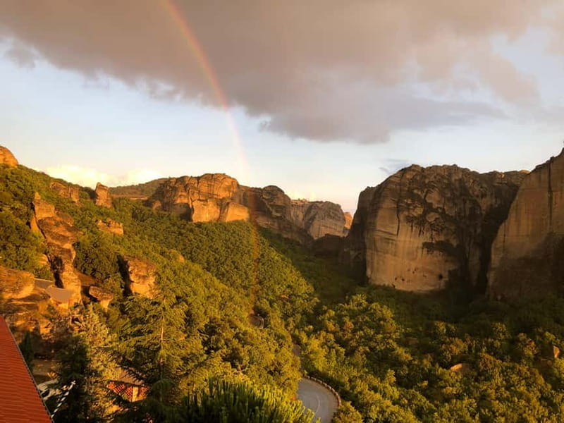 From Athens: Meteora Caves & Monasteries Day Trip by Train - Photo stops: when your camera finally earns its keep