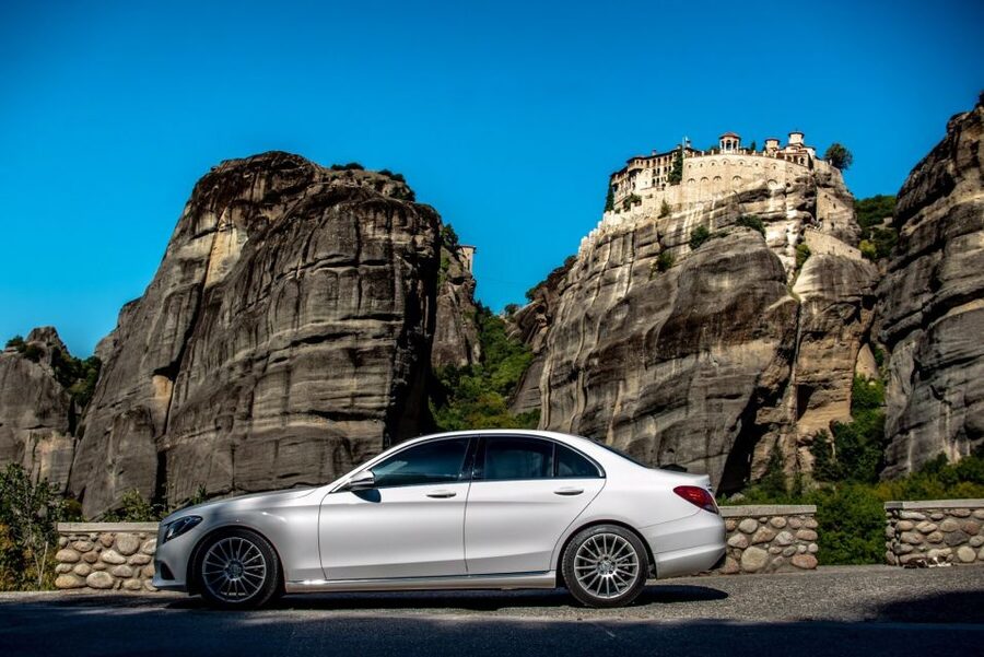 From Athens or Piraeus: Meteora Full-Day Private Trip - Seeing all six monasteries in one day, without losing the plot