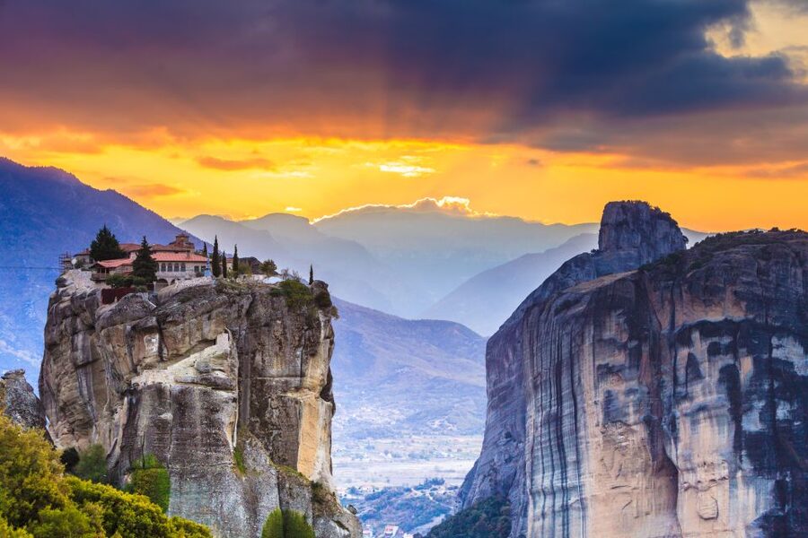 From Athens: Private Day Tour to Meteora and Thermopylae - Should You Book This Private Meteora and Thermopylae Tour?