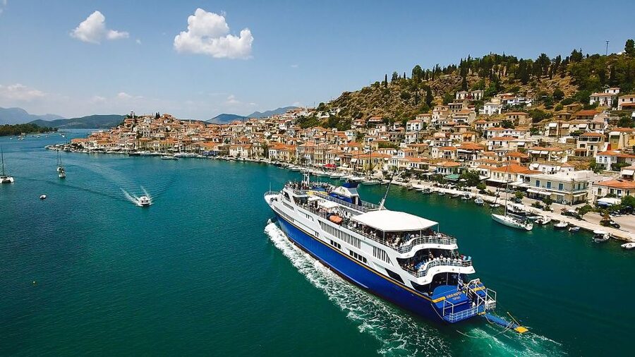 From Athens: Saronic Islands Full-Day Cruise with VIP Seats - VIP Seats and the Lounge: What $304 Buys You