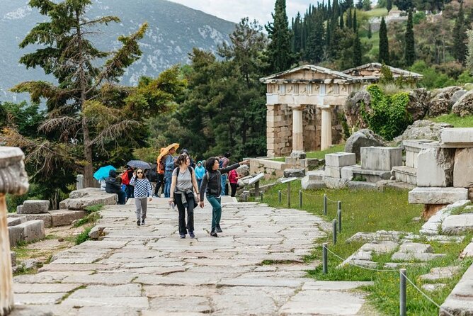 From Athens: Small-Group Delphi, Museum & Arachova Day Trip - Key highlights that make this day trip work