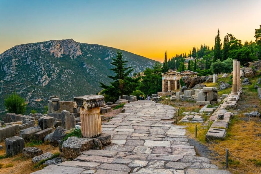 From Athens: Temple of Apollo and Oracle Delphi Day Trip - Delphi archaeological site: what you will see and how to look at it