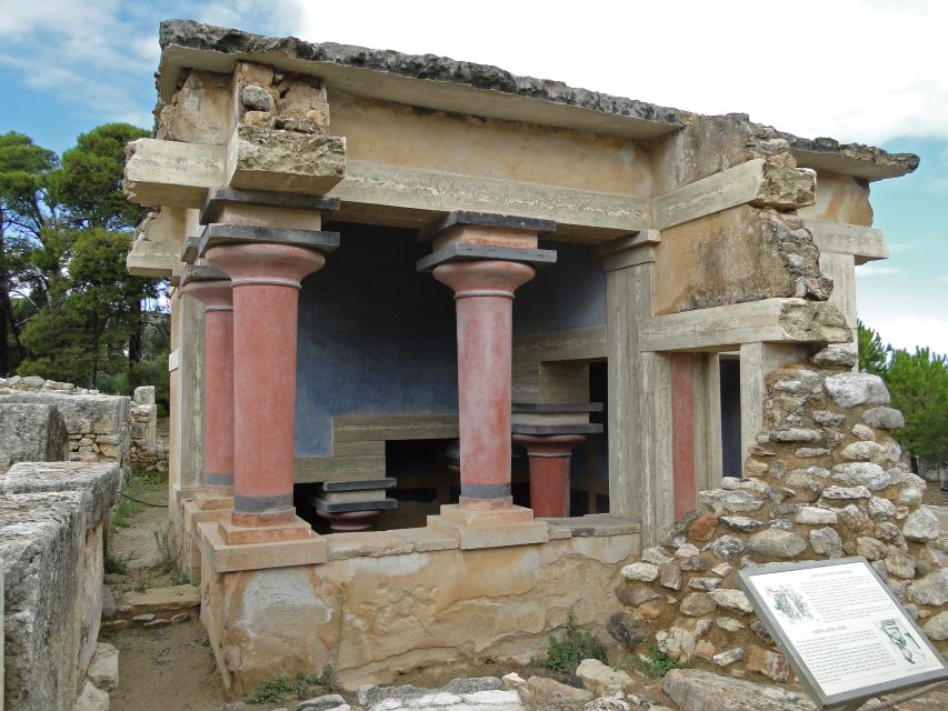 From Chania: Full-Day Heraklion Highlights Guided Tour - The Drive, the Group Size, and Why Comfort Matters on a 10-Hour Day