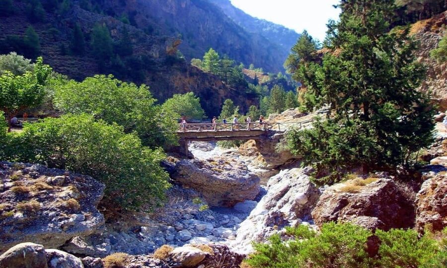 From Chania/Rethymno: Samaria Gorge Easy Way - Ferry time to Agia Roumeli, and why the boat ride is more than a transfer
